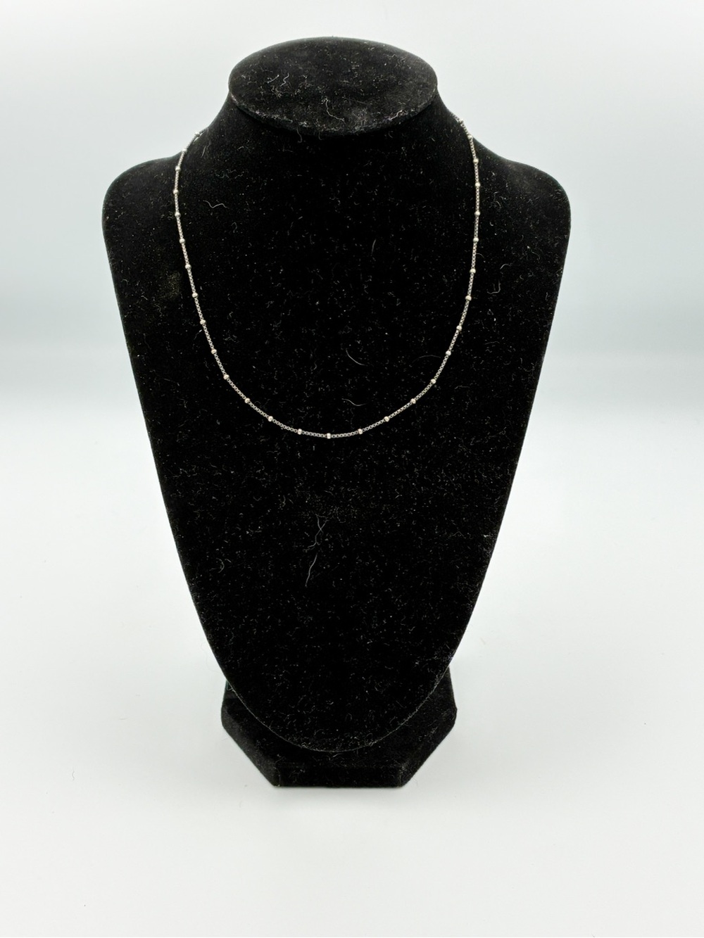 Silver Tone Metal Cable Chain Necklace Spring Ring Closure Classic Chain Style